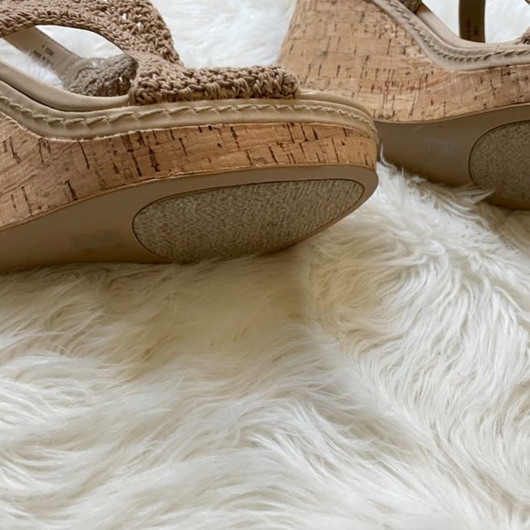 Size 10 Wedge Cork Macrame Sandals - Picture 3 of 11